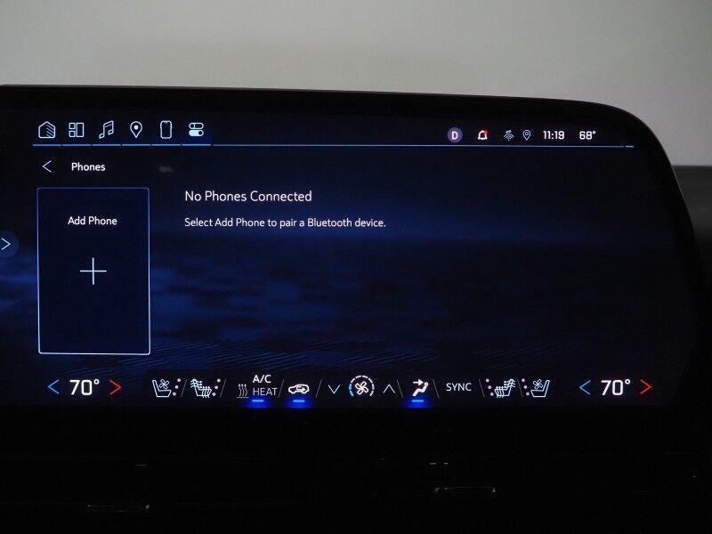 2025 Chevrolet Silverado EV RST Max Range e4WD *HEADS-UP DISPLAY, NAVIGATION, SUPER CRUISE, SAFETY ALERTS, 360 VIEW CAMERAS, PANORAMA GLASS ROOF, CLIMATE SEATS, HEATED STEERING, 4-WHEEL STEER, 24 INCH WHEELS, WIRELESS CHARGING Round Rock TX