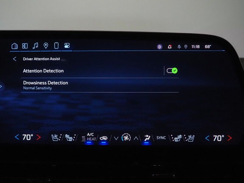 2025 Chevrolet Silverado EV RST Max Range e4WD *HEADS-UP DISPLAY, NAVIGATION, SUPER CRUISE, SAFETY ALERTS, 360 VIEW CAMERAS, PANORAMA GLASS ROOF, CLIMATE SEATS, HEATED STEERING, 4-WHEEL STEER, 24 INCH WHEELS, WIRELESS CHARGING Round Rock TX