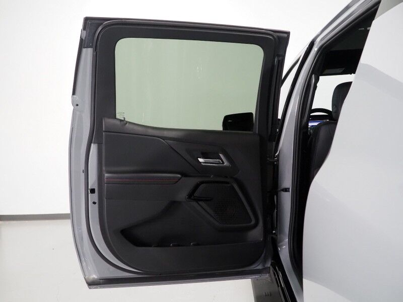 2025 Chevrolet Silverado EV RST Max Range e4WD *HEADS-UP DISPLAY, NAVIGATION, SUPER CRUISE, SAFETY ALERTS, 360 VIEW CAMERAS, PANORAMA GLASS ROOF, CLIMATE SEATS, HEATED STEERING, 4-WHEEL STEER, 24 INCH WHEELS, WIRELESS CHARGING Round Rock TX