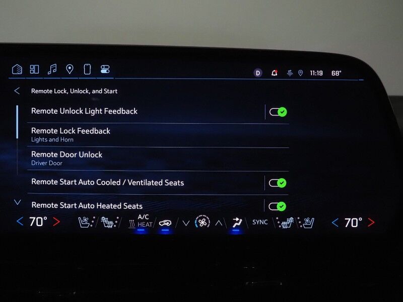2025 Chevrolet Silverado EV RST Max Range e4WD *HEADS-UP DISPLAY, NAVIGATION, SUPER CRUISE, SAFETY ALERTS, 360 VIEW CAMERAS, PANORAMA GLASS ROOF, CLIMATE SEATS, HEATED STEERING, 4-WHEEL STEER, 24 INCH WHEELS, WIRELESS CHARGING Round Rock TX