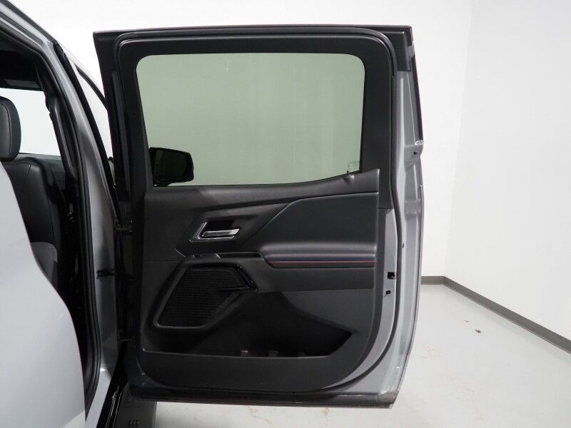 2025 Chevrolet Silverado EV RST Max Range e4WD *HEADS-UP DISPLAY, NAVIGATION, SUPER CRUISE, SAFETY ALERTS, 360 VIEW CAMERAS, PANORAMA GLASS ROOF, CLIMATE SEATS, HEATED STEERING, 4-WHEEL STEER, 24 INCH WHEELS, WIRELESS CHARGING Round Rock TX