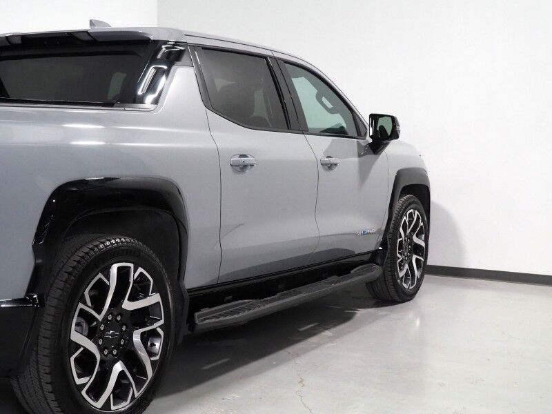 2025 Chevrolet Silverado EV RST Max Range e4WD *HEADS-UP DISPLAY, NAVIGATION, SUPER CRUISE, SAFETY ALERTS, 360 VIEW CAMERAS, PANORAMA GLASS ROOF, CLIMATE SEATS, HEATED STEERING, 4-WHEEL STEER, 24 INCH WHEELS, WIRELESS CHARGING Round Rock TX