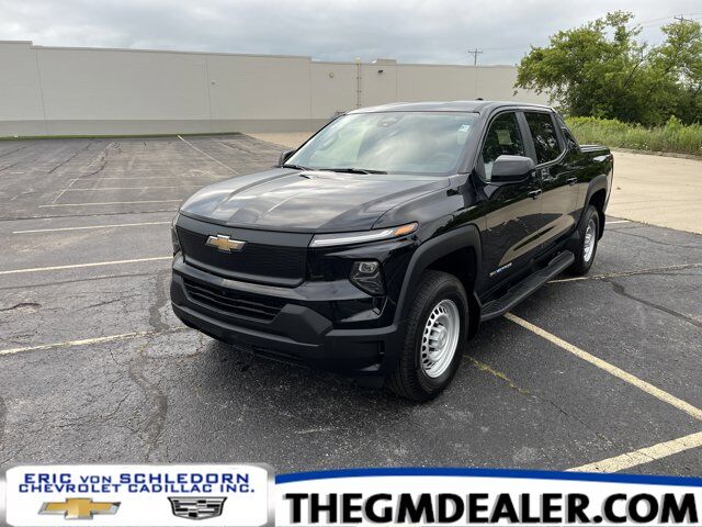 2025 Chevrolet Silverado EV Work Truck Max Range e4WD w/Dual-LevelChargeCord Spray-OnBedliner SoftRoll-UpTonneauCover AssistStep Milwaukee WI