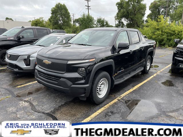 2025 Chevrolet Silverado EV Work Truck Max Range e4WD w/Dual-LevelChargeCord Spray-OnBedliner SoftRoll-UpTonneauCover AssistStep Milwaukee WI
