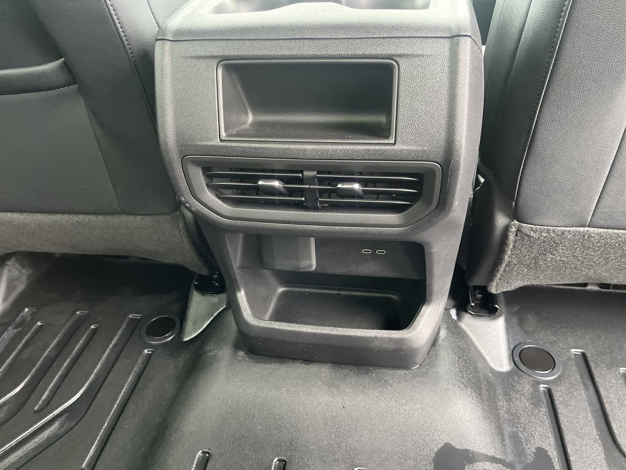 2025 Chevrolet Silverado EV Work Truck Max Range e4WD w/Dual-LevelChargeCord Spray-OnBedliner SoftRollUpTonneauCover AssistSteps Saukville WI