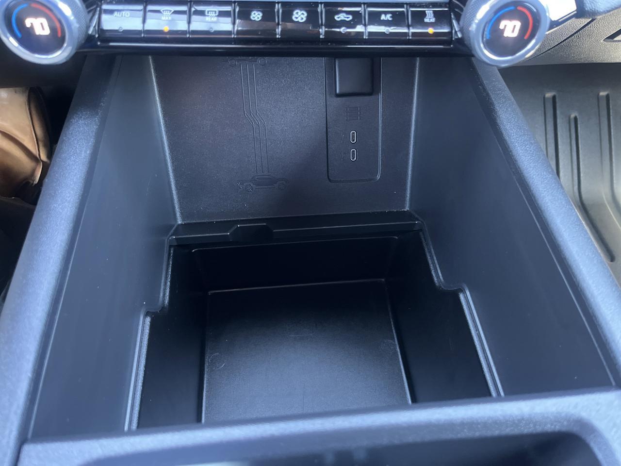 2025 Chevrolet Silverado EV Work Truck Max Range e4WD w/Dual-LevelChargeCord Spray-OnBedliner SoftRollUpTonneauCover AssistSteps Saukville WI