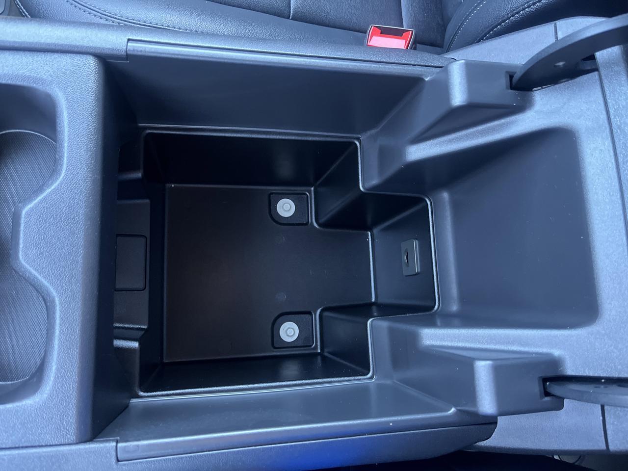 2025 Chevrolet Silverado EV Work Truck Max Range e4WD w/Dual-LevelChargeCord Spray-OnBedliner SoftRollUpTonneauCover AssistSteps Saukville WI