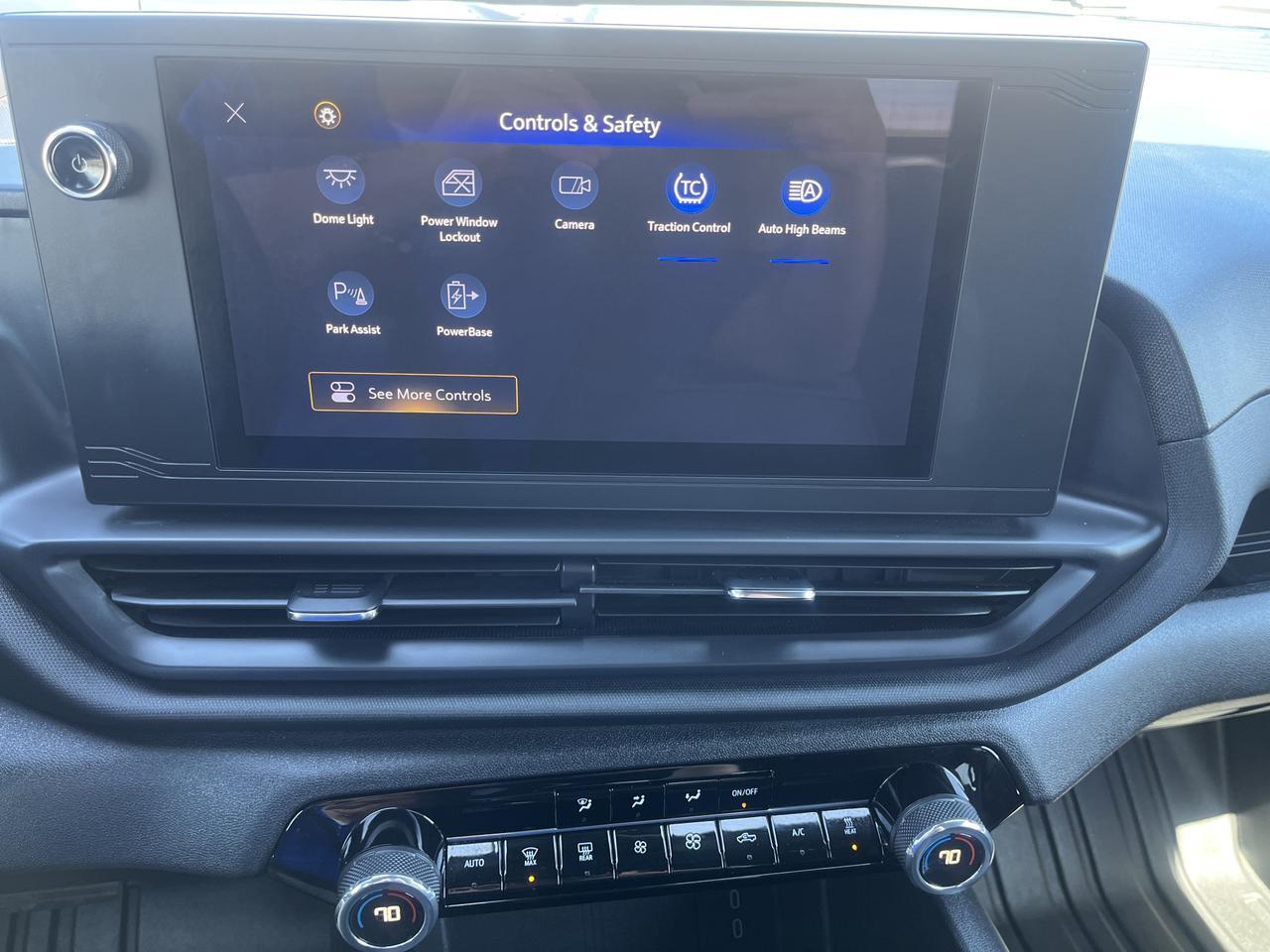 2025 Chevrolet Silverado EV Work Truck Max Range e4WD w/Dual-LevelChargeCord Spray-OnBedliner SoftRollUpTonneauCover AssistSteps Saukville WI