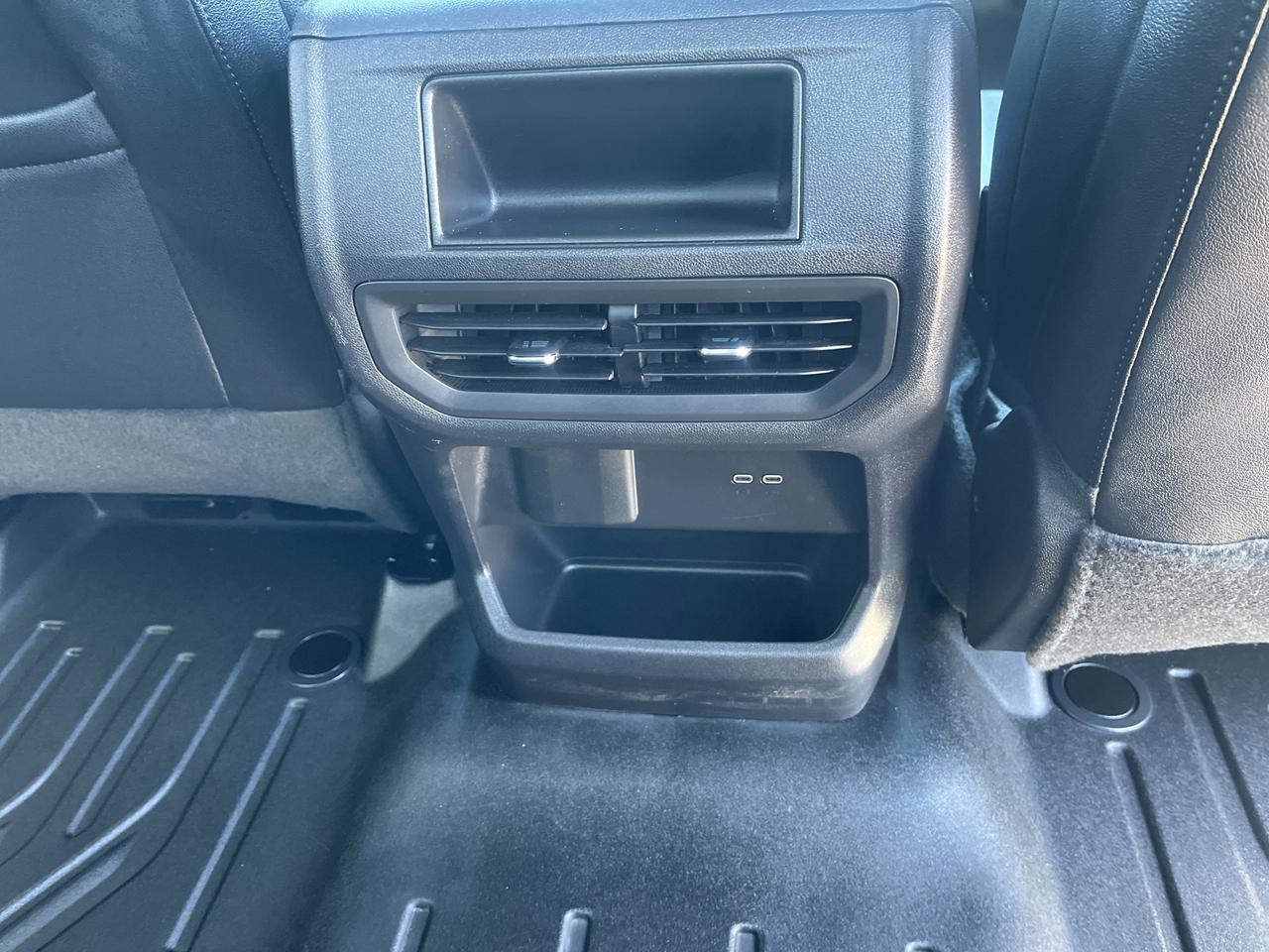 2025 Chevrolet Silverado EV Work Truck Max Range e4WD w/Dual-LevelChargeCord Spray-OnBedliner SoftRollUpTonneauCover AssistSteps Saukville WI