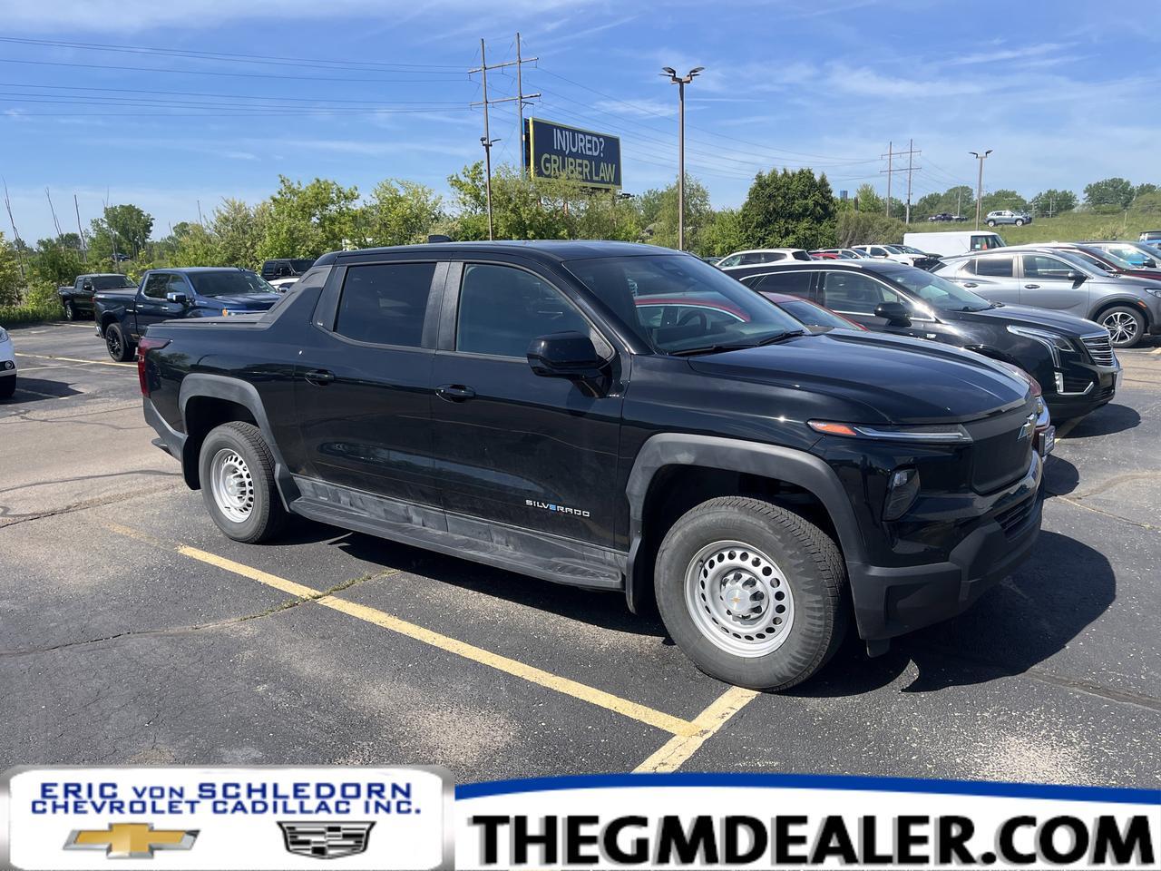 2025 Chevrolet Silverado EV Work Truck Max Range e4WD w/Dual-LevelChargeCord Spray-OnBedliner SoftRollUpTonneauCover AssistSteps