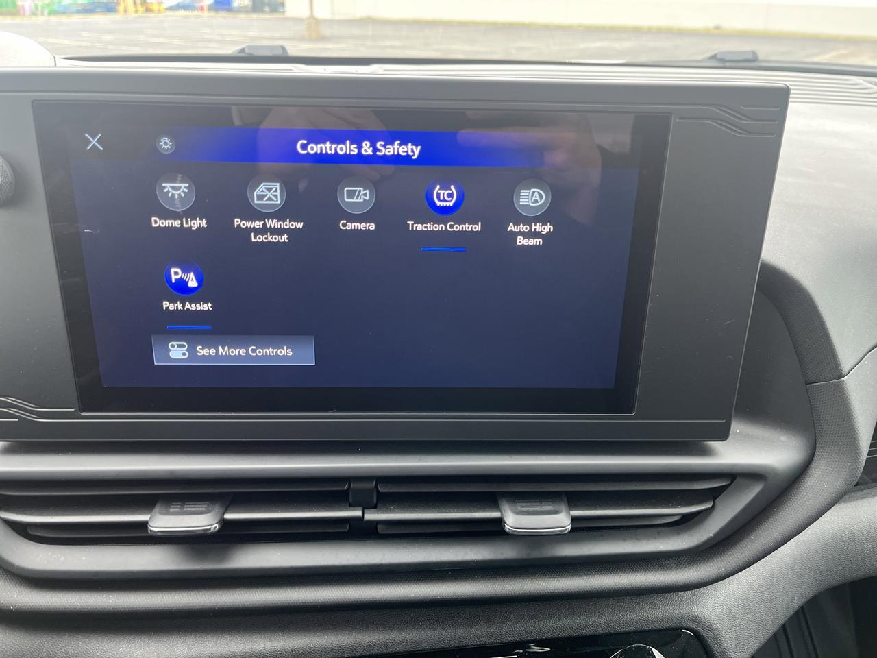 2025 Chevrolet Silverado EV Work Truck Standard Range e4WD w/AdptvCrz Spray-OnBedliner Soft-RollUpTonneauCover HD-SrrndVsn Saukville WI