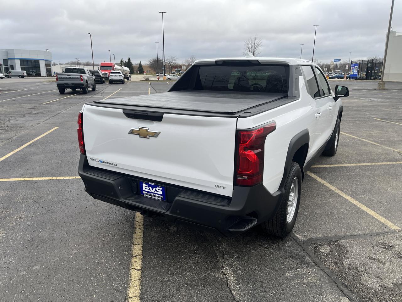 2025 Chevrolet Silverado EV Work Truck Standard Range e4WD w/AdptvCrz Spray-OnBedliner Soft-RollUpTonneauCover HD-SrrndVsn Saukville WI