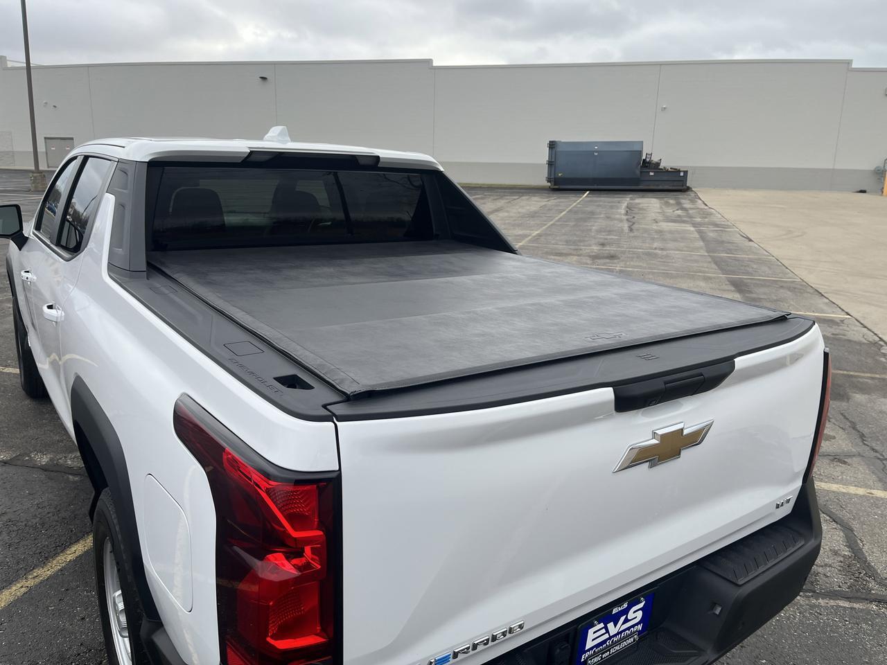 2025 Chevrolet Silverado EV Work Truck Standard Range e4WD w/AdptvCrz Spray-OnBedliner Soft-RollUpTonneauCover HD-SrrndVssn Saukville WI