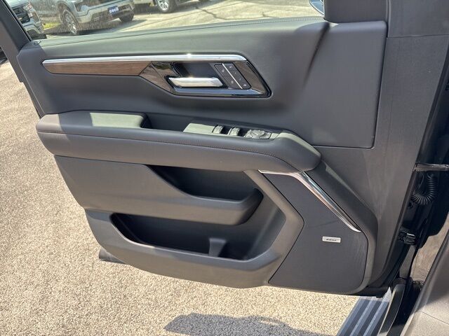 2025 Chevrolet Suburban High Country  TX
