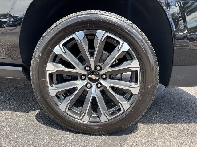 2025 Chevrolet Suburban High Country  TX