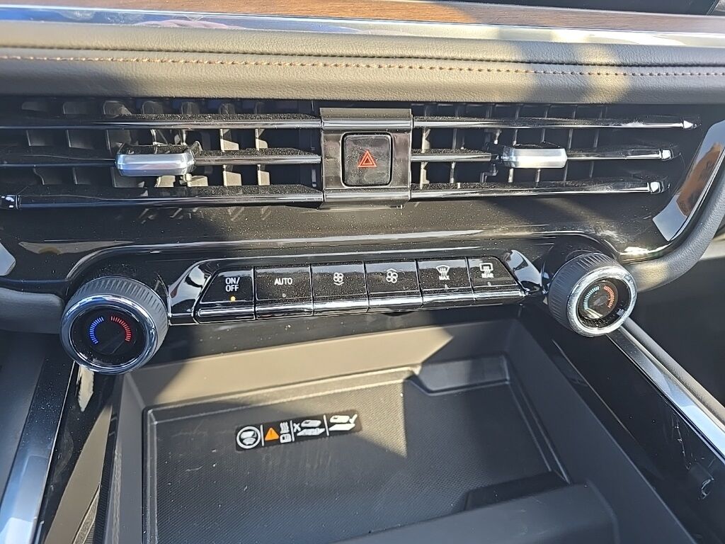 2025 Chevrolet Suburban High Country 4WD Fond du Lac WI