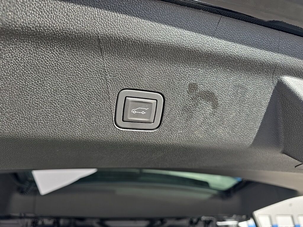 2025 Chevrolet Suburban High Country 4WD Fond du Lac WI