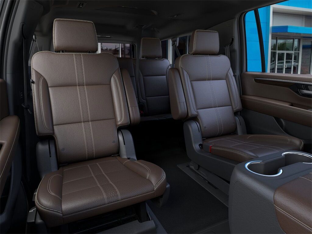 2025 Chevrolet Suburban High Country Green Bay WI