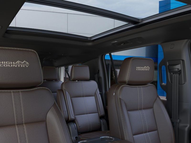 2025 Chevrolet Suburban High Country Green Bay WI
