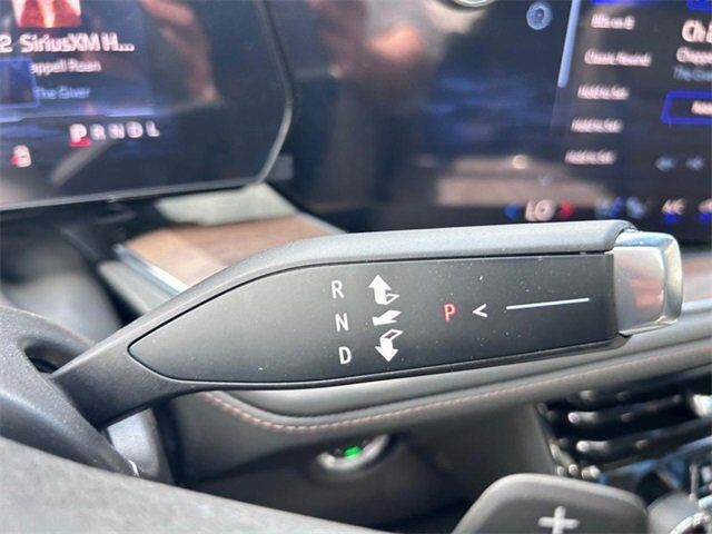 2025 Chevrolet Suburban High Country Farmington MO