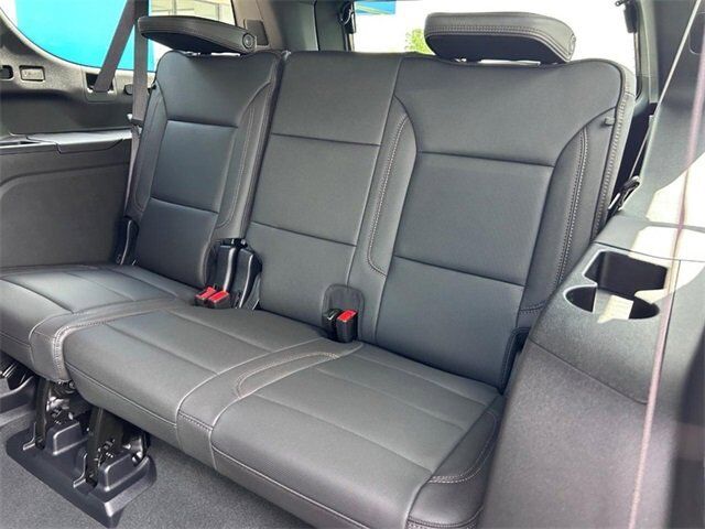 2025 Chevrolet Suburban High Country Farmington MO