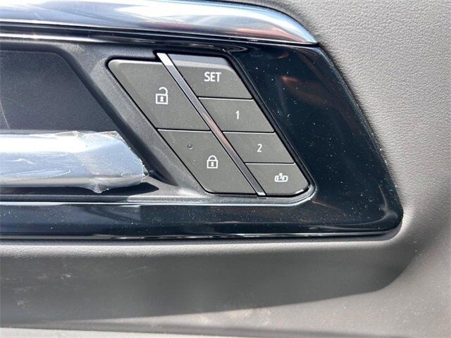 2025 Chevrolet Suburban High Country Farmington MO