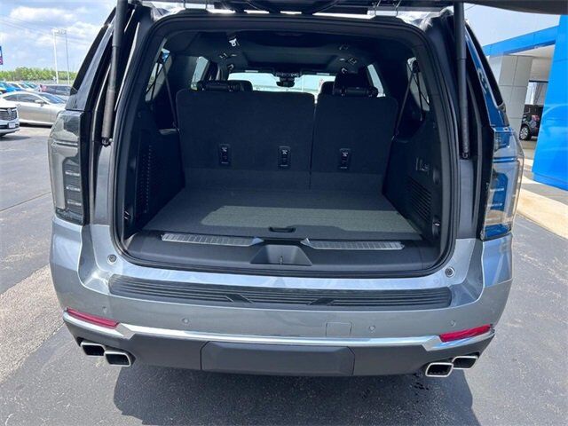 2025 Chevrolet Suburban High Country Farmington MO