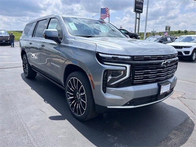 2025 Chevrolet Suburban High Country Farmington MO