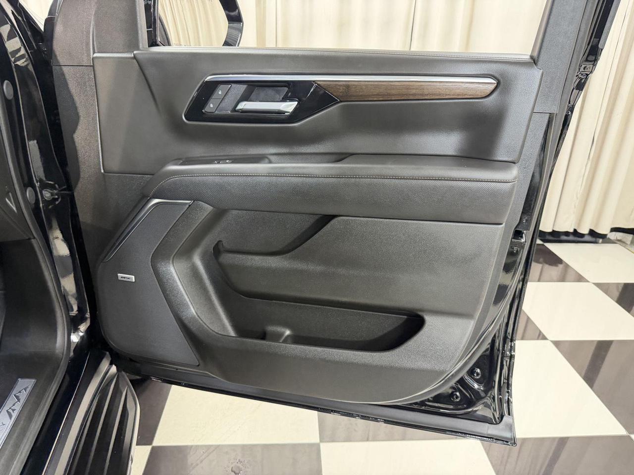 2025 Chevrolet Suburban High Country Annapolis MD