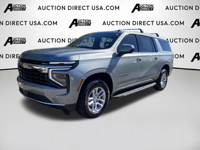 2025 Chevrolet Suburban LS
