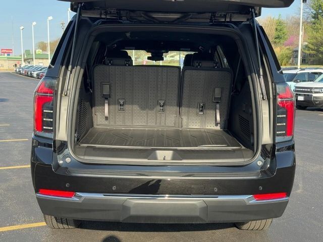 2025 Chevrolet Suburban LS Farmington MO