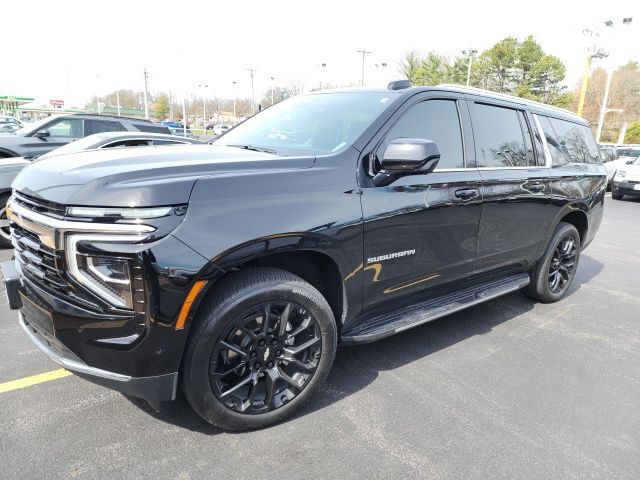 2025 Chevrolet Suburban LS