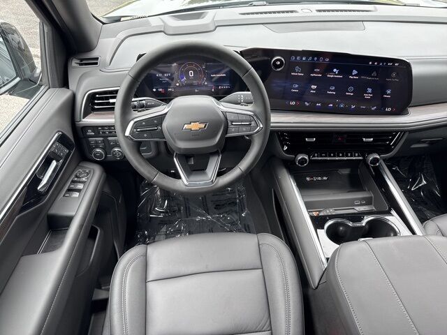 2025 Chevrolet Suburban LT  TX