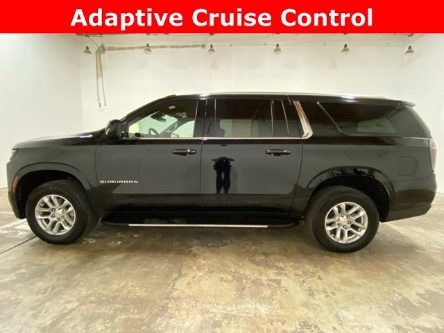 2025 Chevrolet Suburban LT