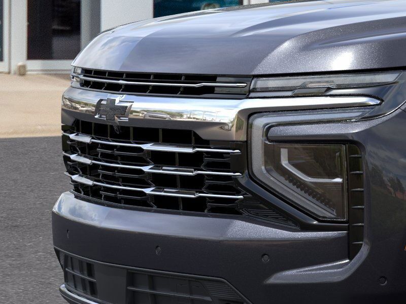 2025 Chevrolet Suburban LT Green Bay WI