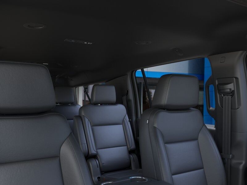 2025 Chevrolet Suburban LT Green Bay WI