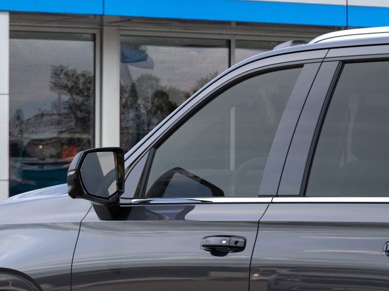 2025 Chevrolet Suburban LT Green Bay WI