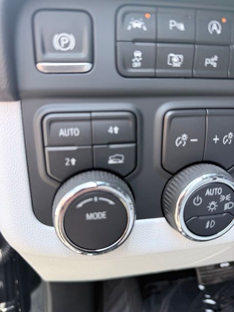 2025 Chevrolet Suburban Premier Kerrville TX