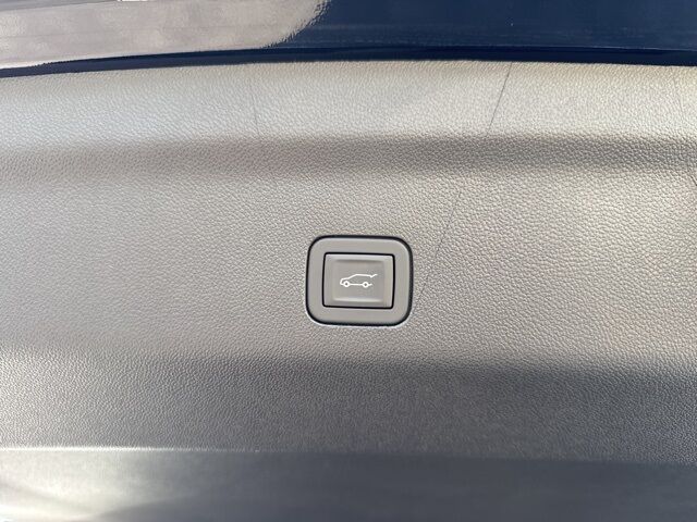 2025 Chevrolet Suburban Premier Kerrville TX