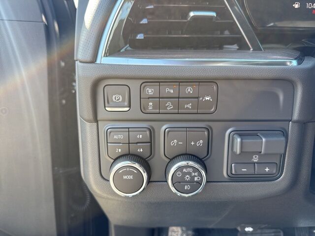 2025 Chevrolet Suburban Premier Kerrville TX