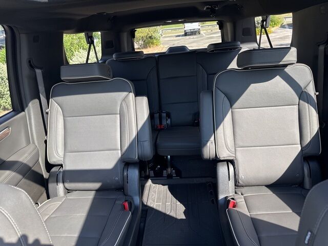 2025 Chevrolet Suburban Premier  TX