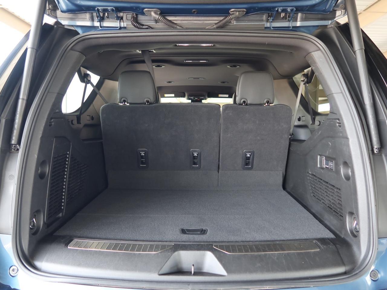 2025 Chevrolet Suburban Premier 4WD Lakeshore Blue Scottsdale AZ