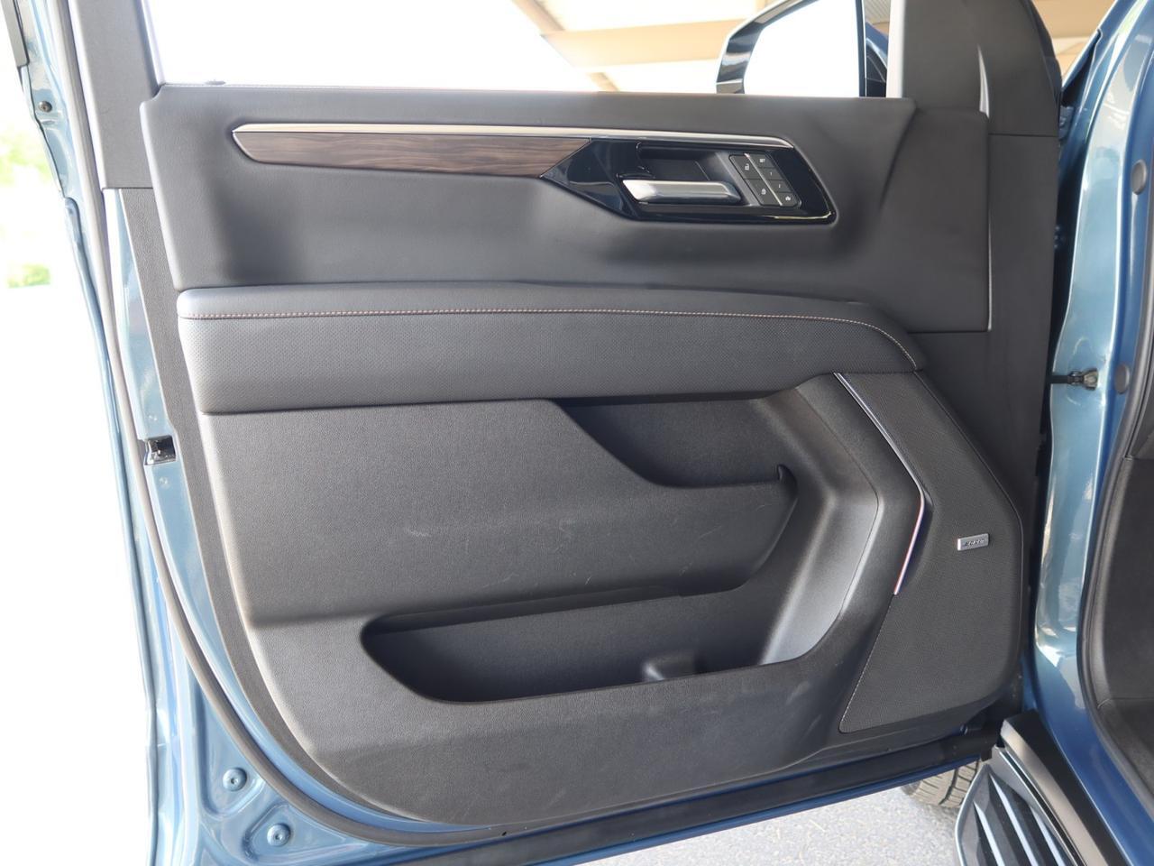 2025 Chevrolet Suburban Premier 4WD Lakeshore Blue Scottsdale AZ