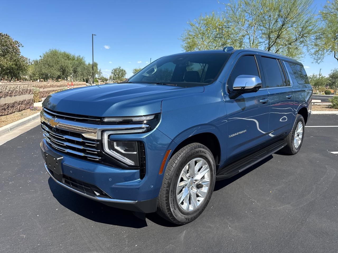 2025 Chevrolet Suburban Premier 4WD Lakeshore Blue