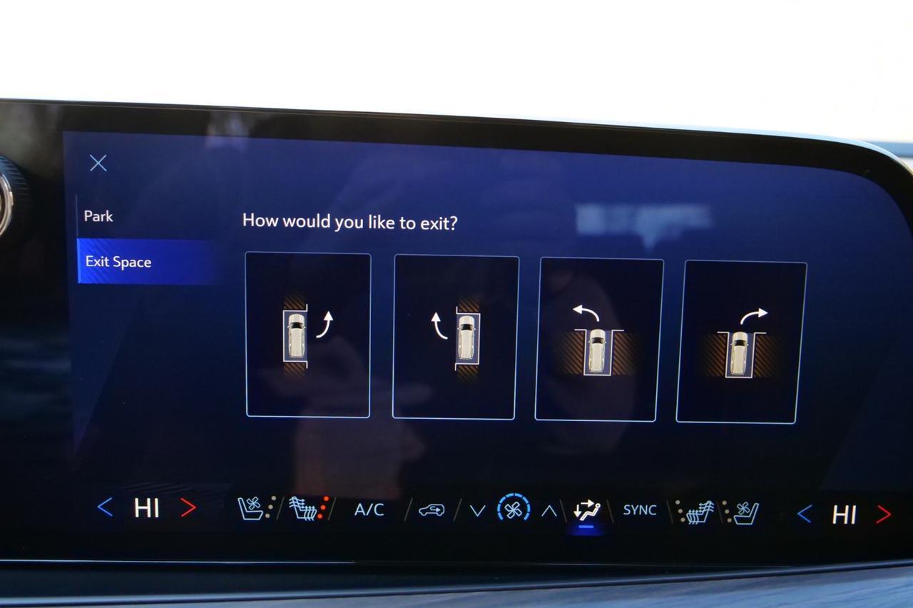 2025 Chevrolet Suburban Premier 4X4 / Duramax Diesel / Rear Entertainment! Lincolnton NC