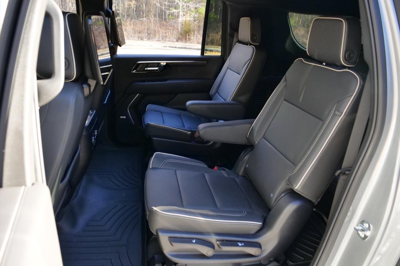 2025 Chevrolet Suburban Premier 4X4 / Duramax Diesel / Rear Entertainment! Lincolnton NC