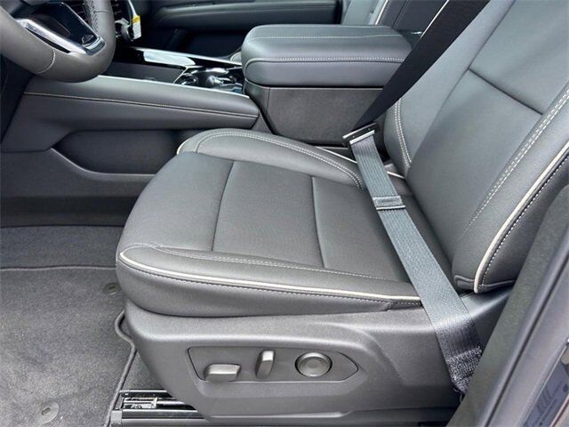 2025 Chevrolet Suburban Premier Farmington MO