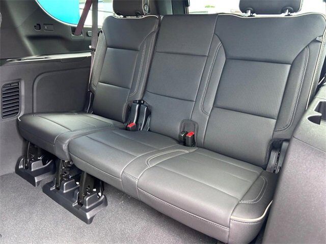 2025 Chevrolet Suburban Premier Farmington MO