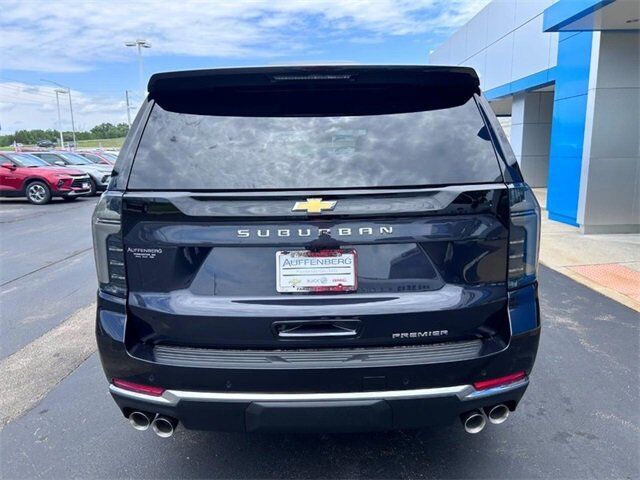 2025 Chevrolet Suburban Premier Farmington MO