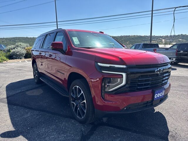 2025 Chevrolet Suburban RST